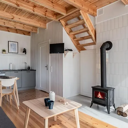 Na Skraju Lasu Vakantiehuis Lubiatowo (Pomerania)